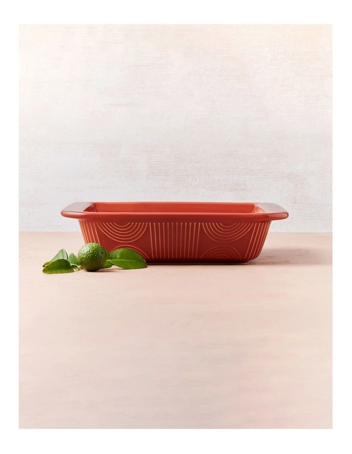 Maxwell & Williams Arc Square Baker 25x7.5cm Terracotta Gift Boxed - Image 3