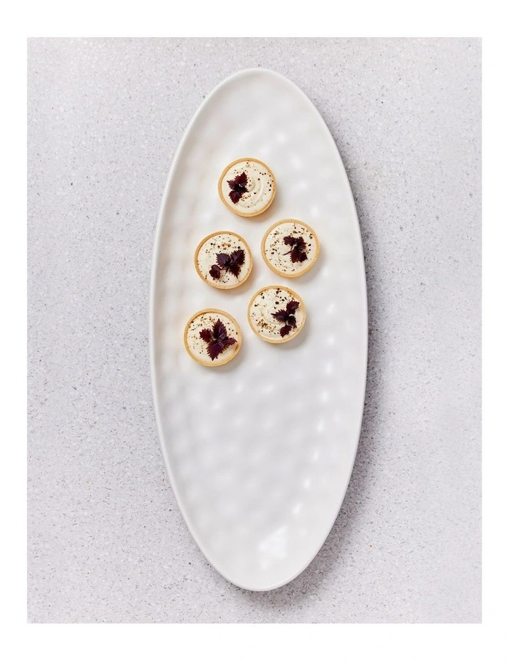 Maxwell & Williams Gravity Oval Platter 50x21cm White Gift Boxed - Image 3