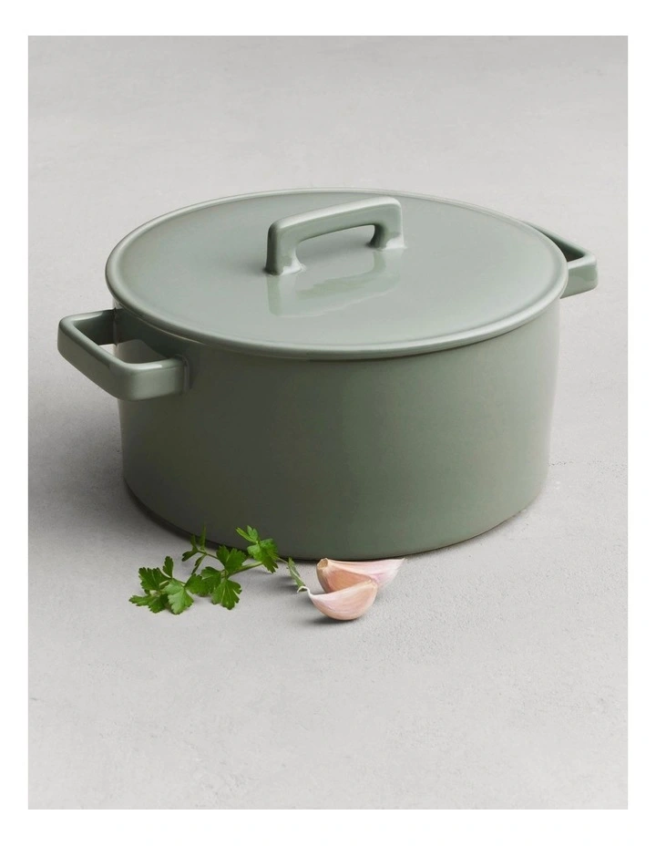 Maxwell & Williams Gift Boxed Epicurious Round Casserole 3L In Sage - Image 4